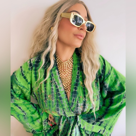 GYPSY GREEN SUSTAINABLE LUXURY TIEDYE KIMONO MINI W BELT & HEADSCARF - Picture 7 of 11